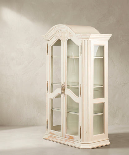 Vitrina provenzal vista tres cuartos con costados acristalados — Antique Arte y Decoración