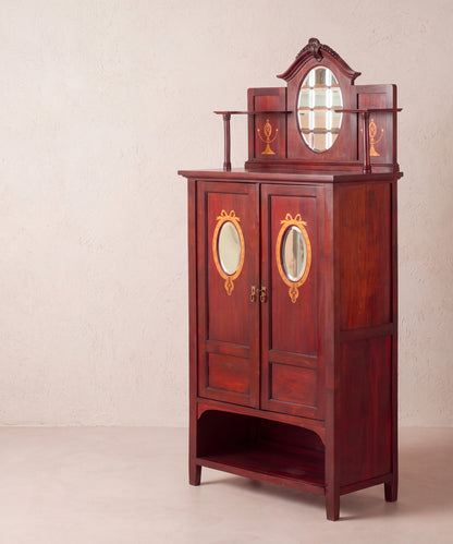 Mueble auxiliar eduardiano vista lateral derecha con costado de caoba en paneles — Antique Arte y Decoración