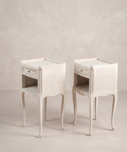 Pareja de Mesitas de Noche Vintage en Gris y Blanco | Estilo Luis XV, Francia