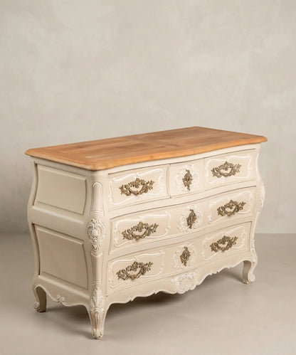 Cómoda Luis XV blanca vista lateral izquierda frente abombado madera — Antique Arte y Decoración