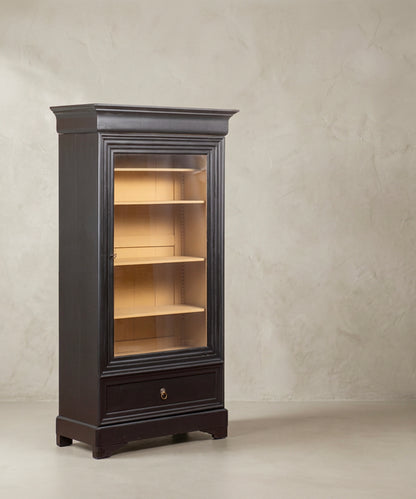 Vitrina Inglesa Antigua en Negro y Crema | Puerta de Cristal