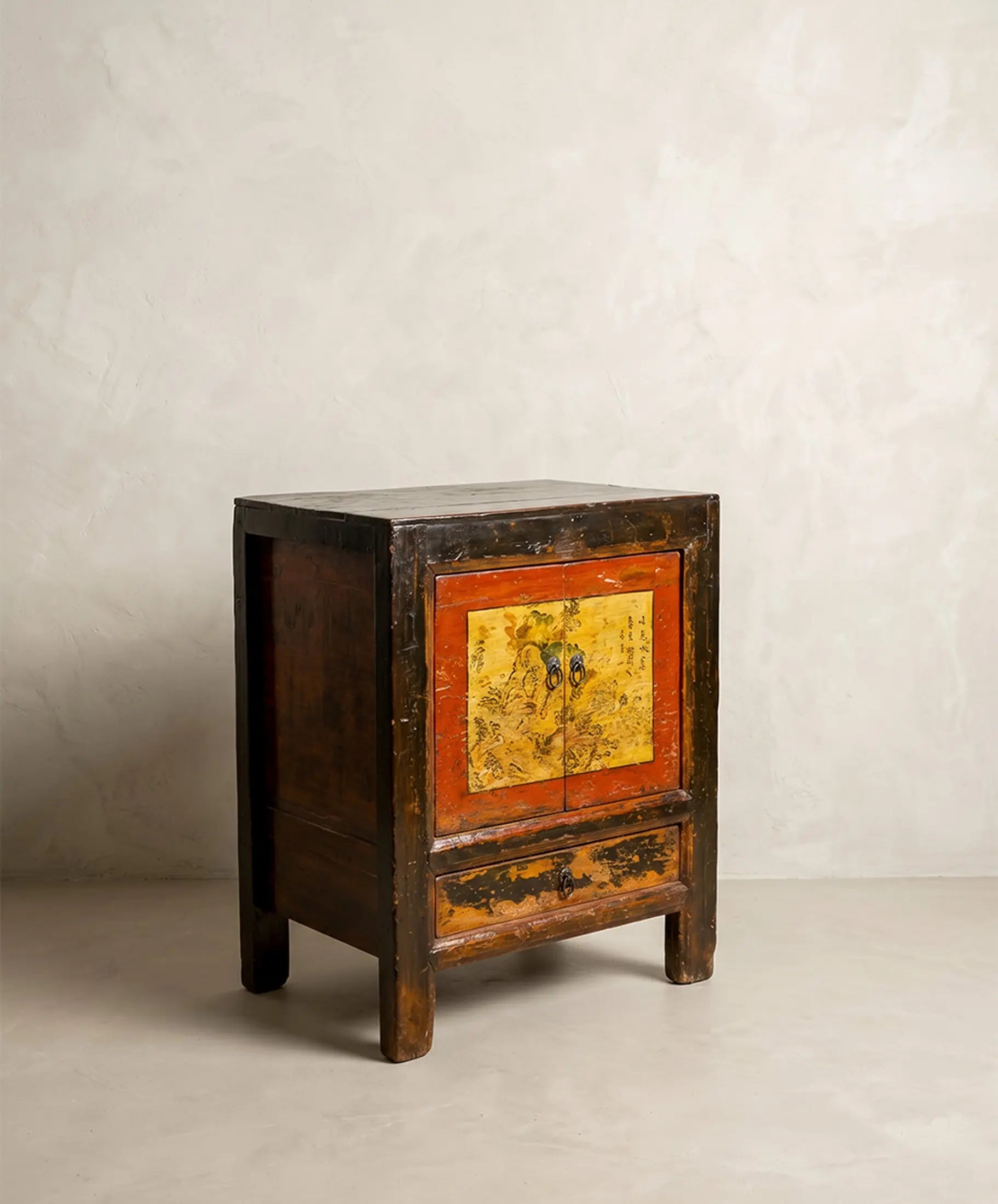 Mesita auxiliar china antigua con Pintura Original y Caligrafía (65×80 cm)
