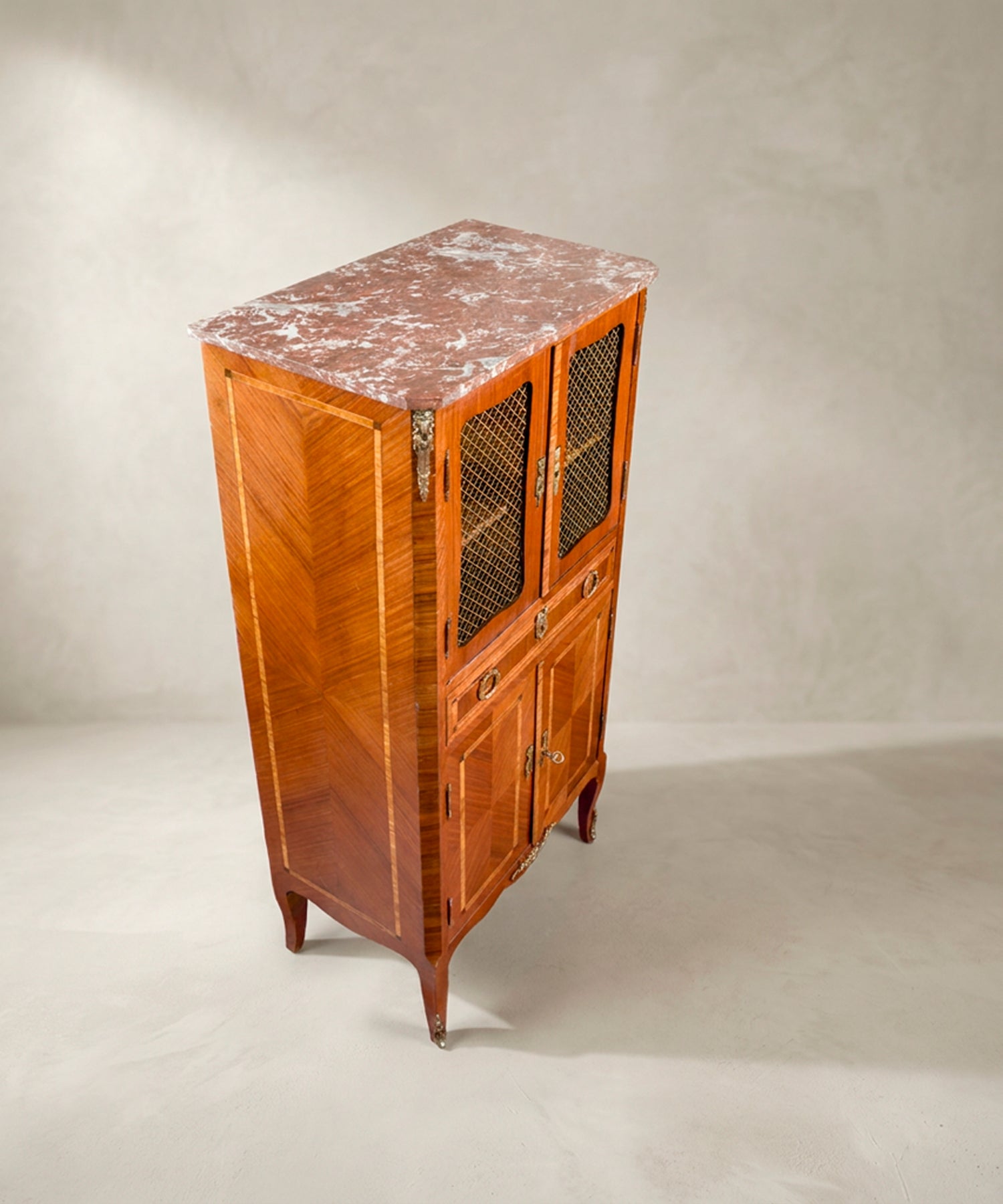 Mueble Auxiliar Vintage con Marquetería y Mármol | Estilo Transición
