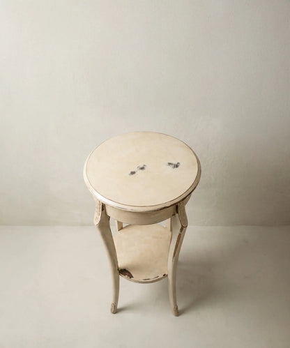 Pedestal peana estilo francés en decapé beige