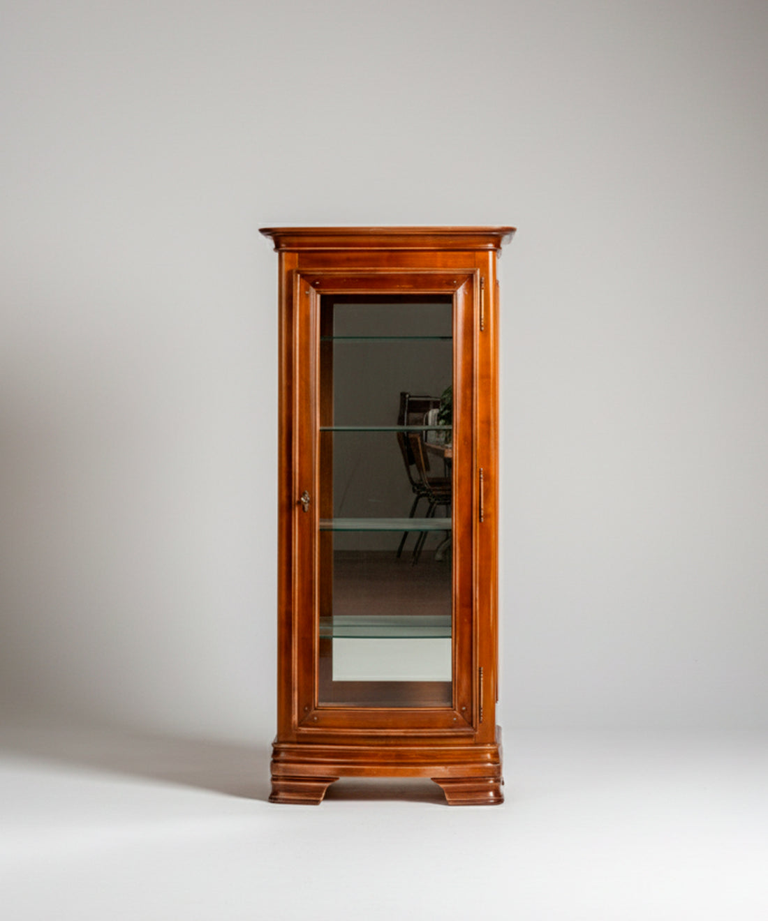 Vitrina de madera Lerma