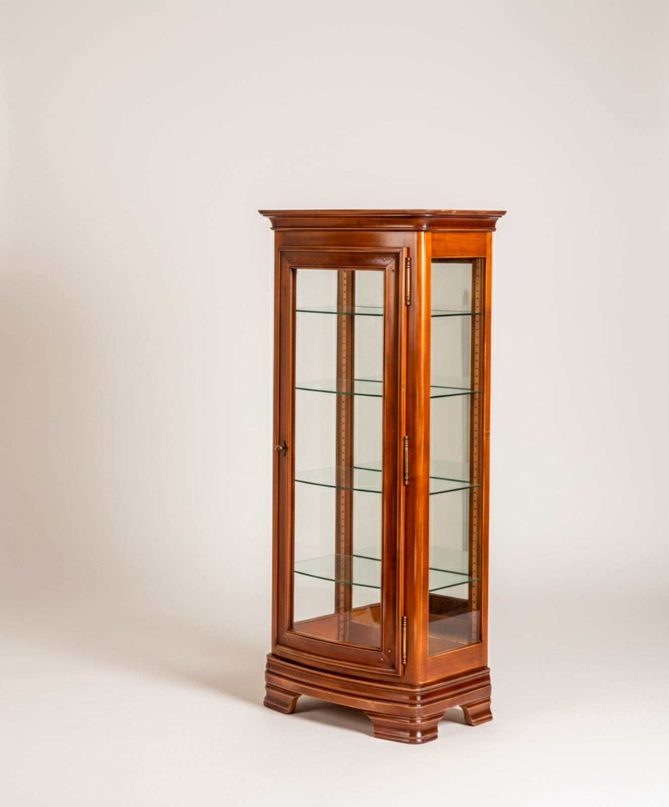 Vitrina de madera Lerma