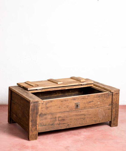 Arcón bajo de madera Astorga - Antique arte y decoracion