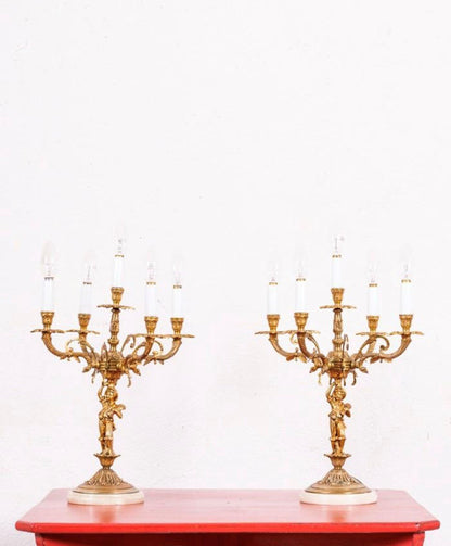 Pareja de candelabros antiguos de bronce - Antique arte y decoracion
